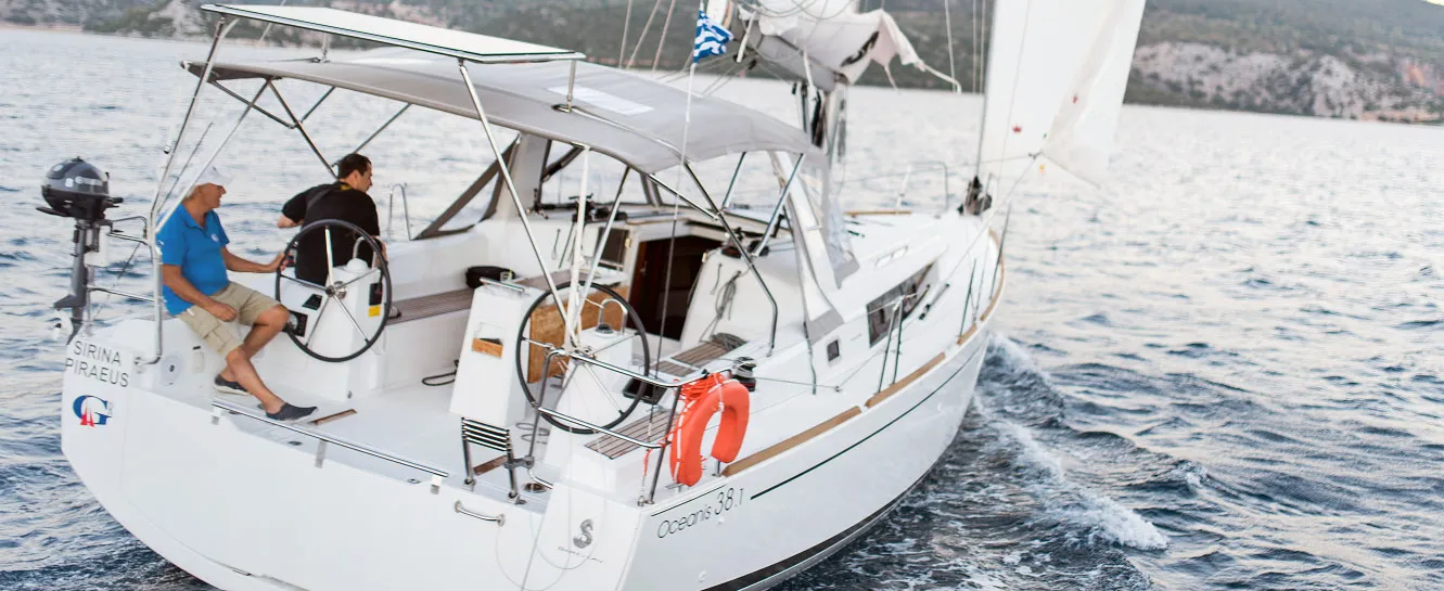 Oceanis 38.1 SIRINA "Sails 2025" — foto dello yacht n. 3