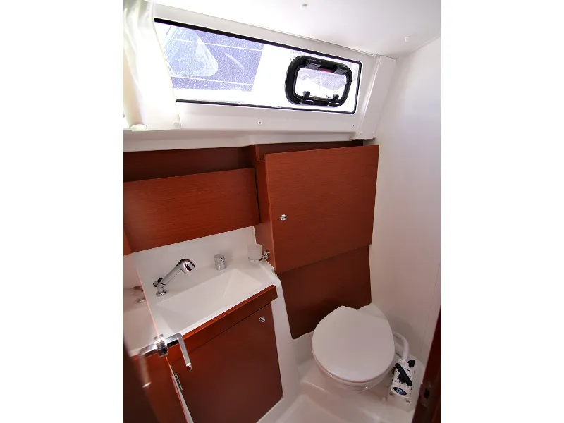 Oceanis 38.1 ELSA — foto dello yacht n. 2