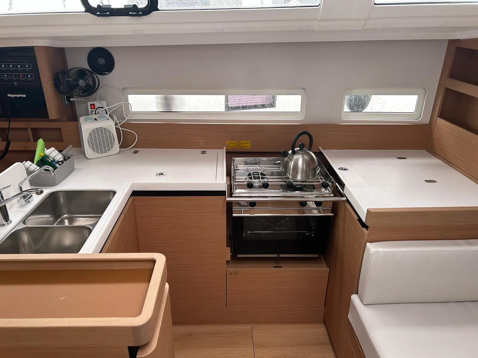 Sun Odyssey 410 Titzi — фотография яхты 10