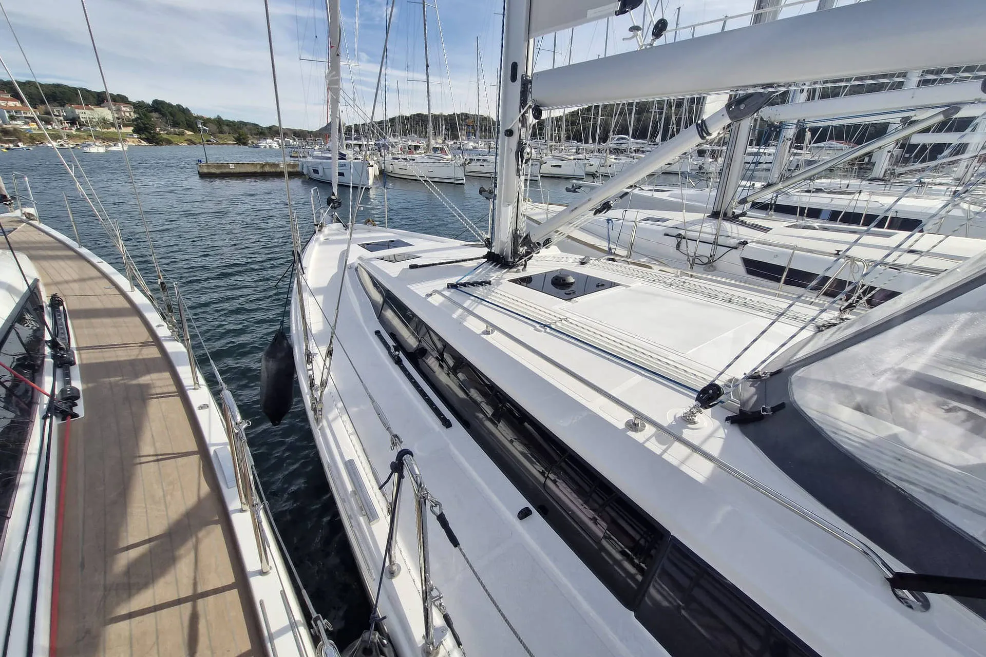 Bavaria 38 Cruiser Williams — фотография яхты 16