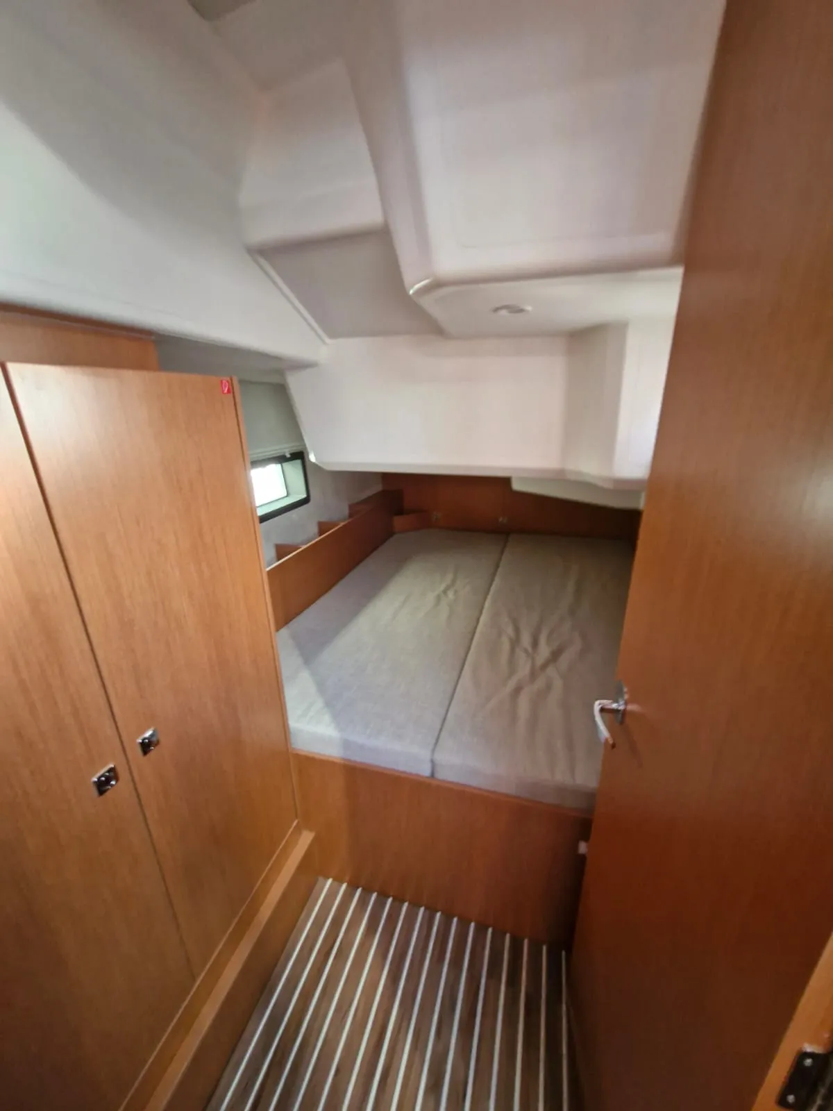 Bavaria 38 Cruiser Williams — фотография яхты 14