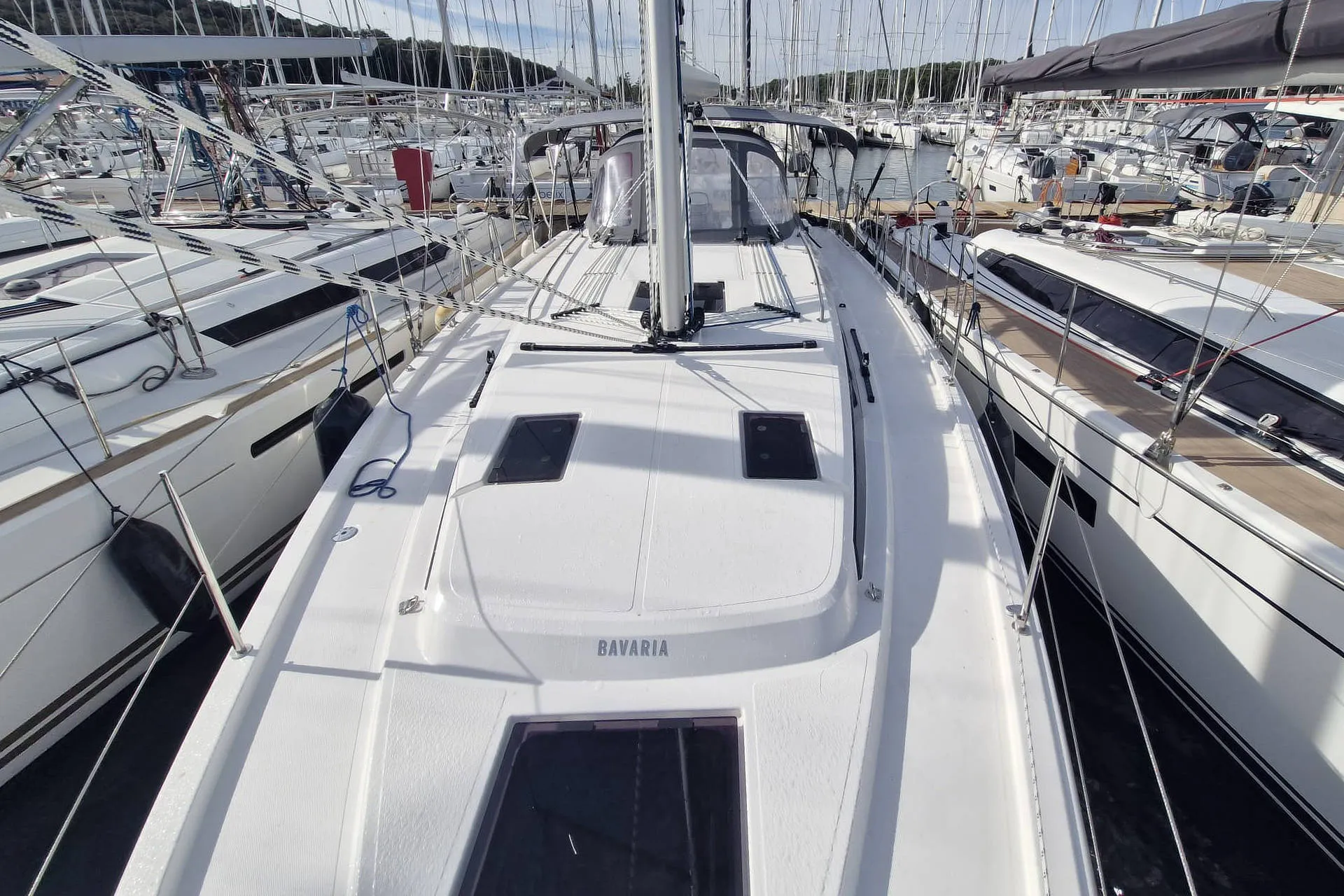 Bavaria 38 Cruiser Williams — фотография яхты 18
