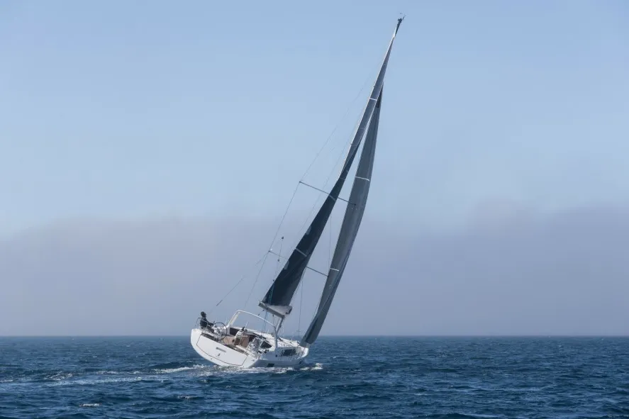 Oceanis 41.1 LUXA — fotografia jachty 2