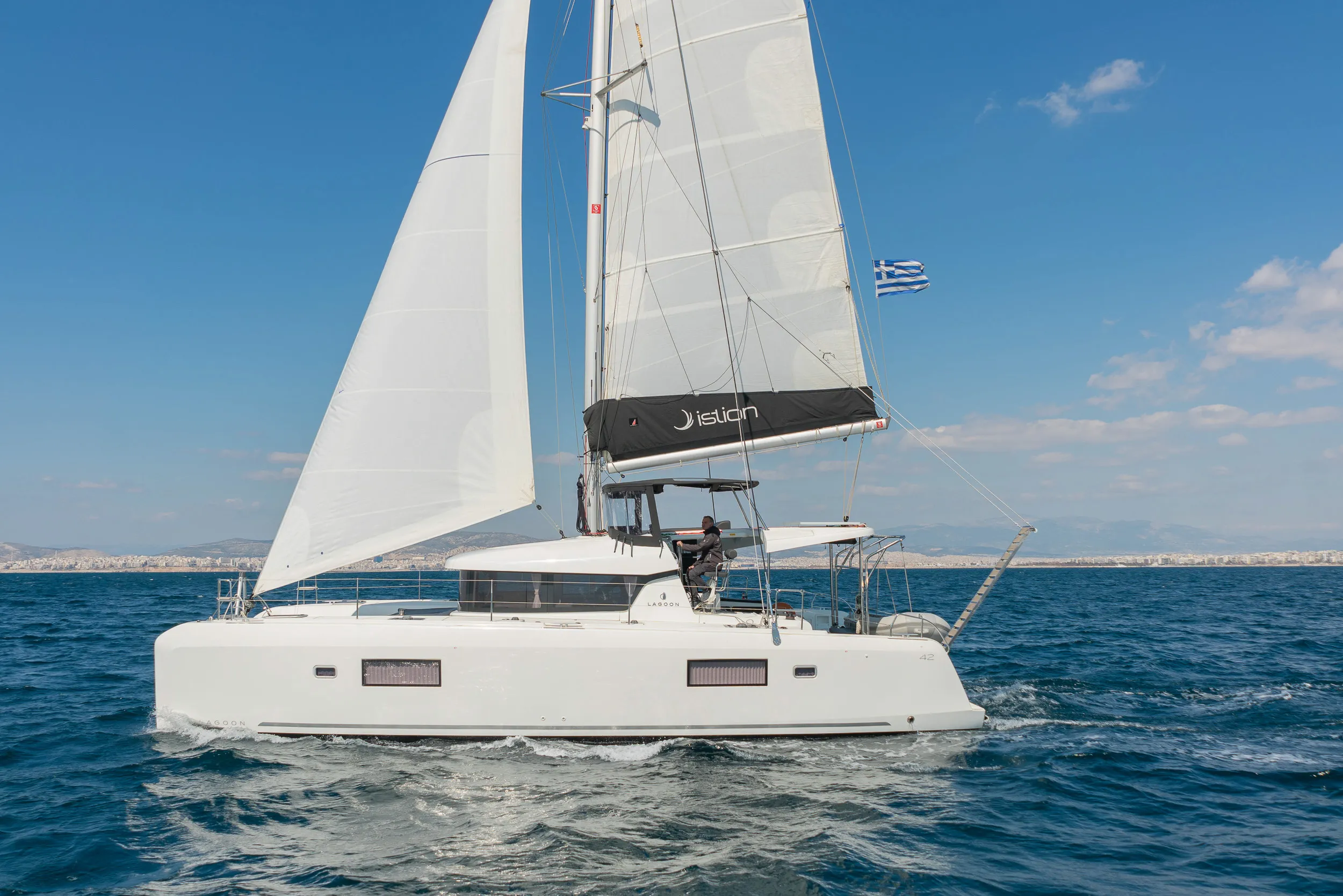 Lagoon 42 Wind Whisper — фотография яхты 4