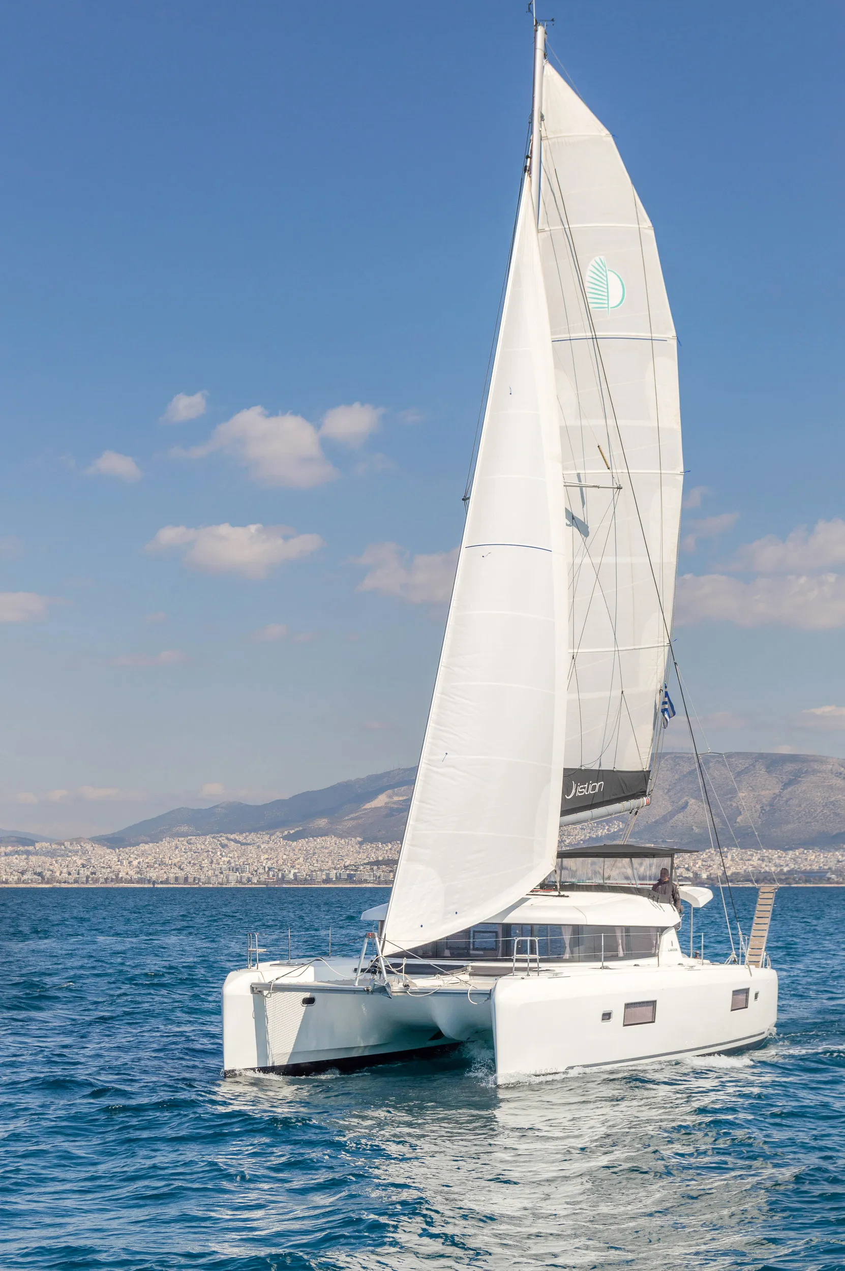 Lagoon 42 Wind Whisper — фотография яхты 13