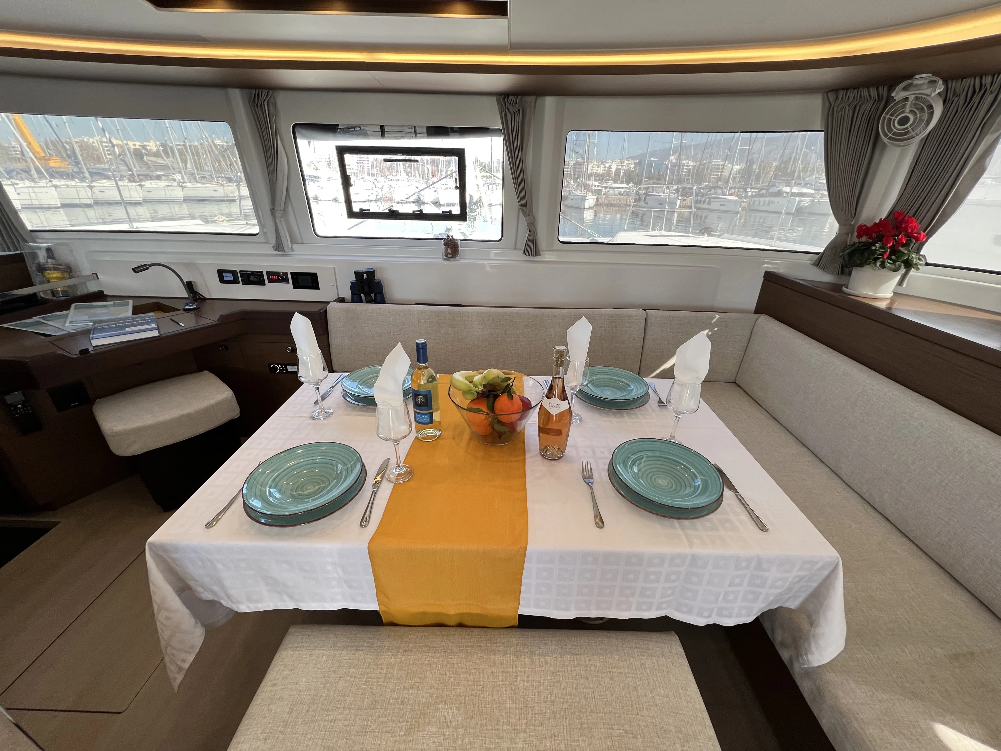Lagoon 46 KALISI MOU (air condition, generator, water maker) _Skippered Only_ — фотография яхты 19