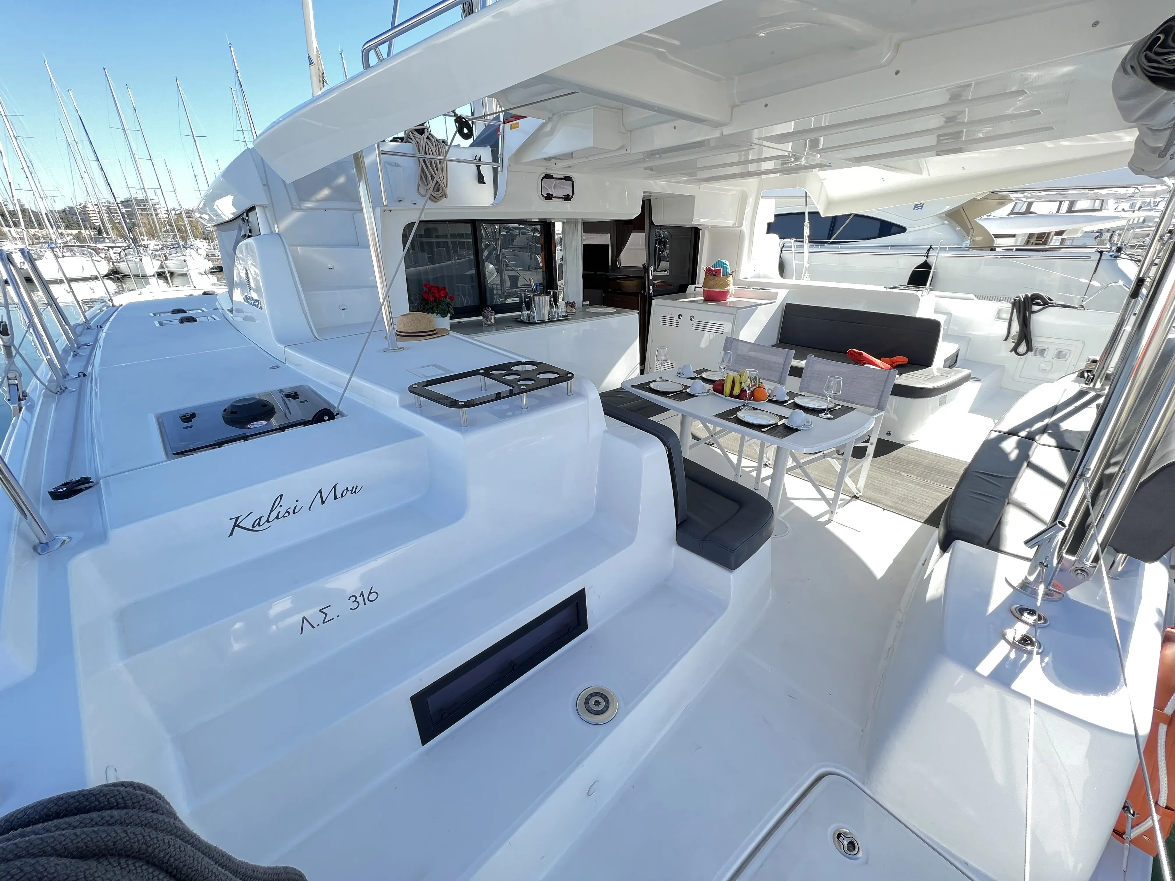 Lagoon 46 KALISI MOU (air condition, generator, water maker) _Skippered Only_ — фотография яхты 14