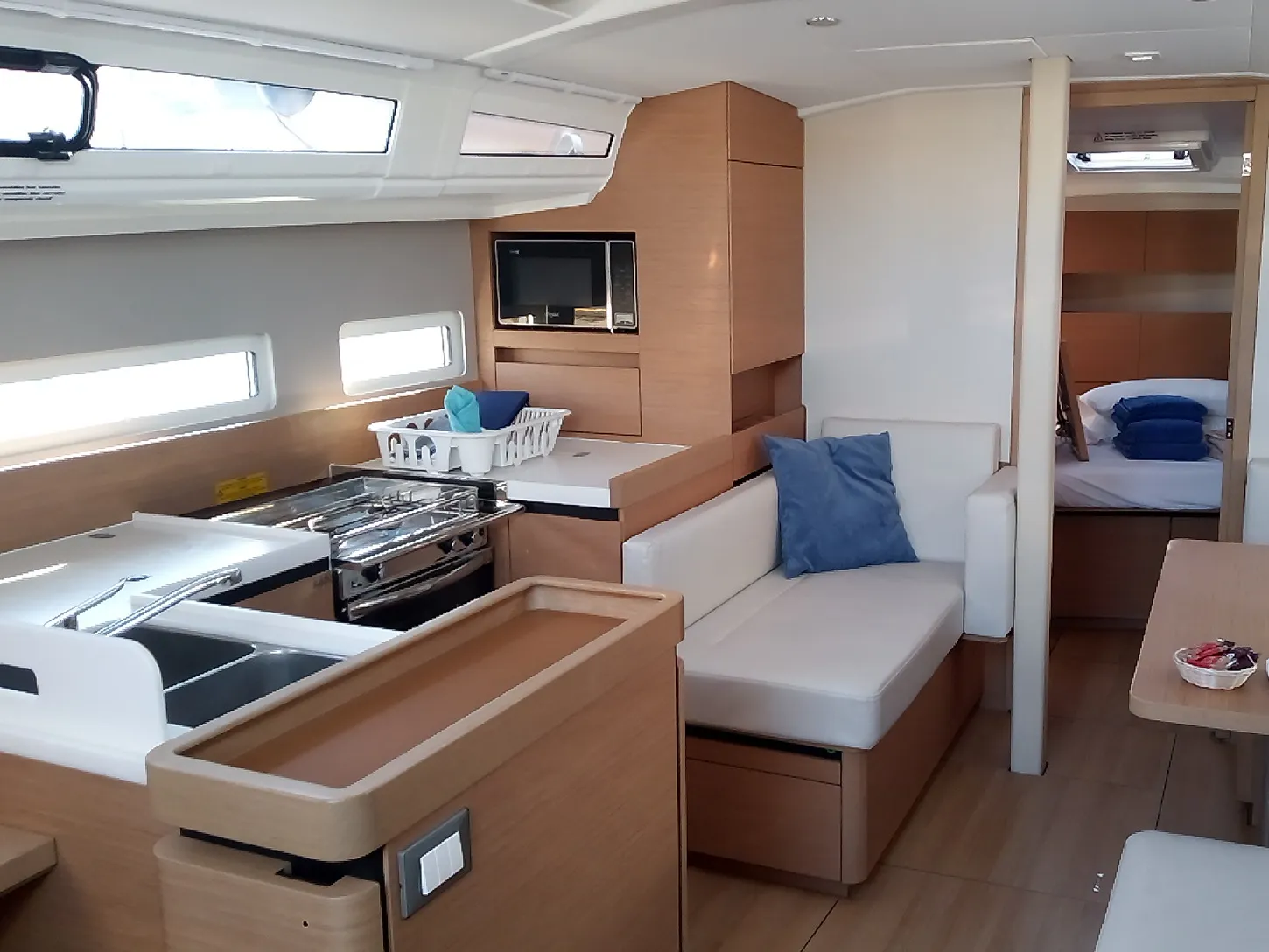 Sun Odyssey 410 Rocabruna — foto dello yacht n. 2