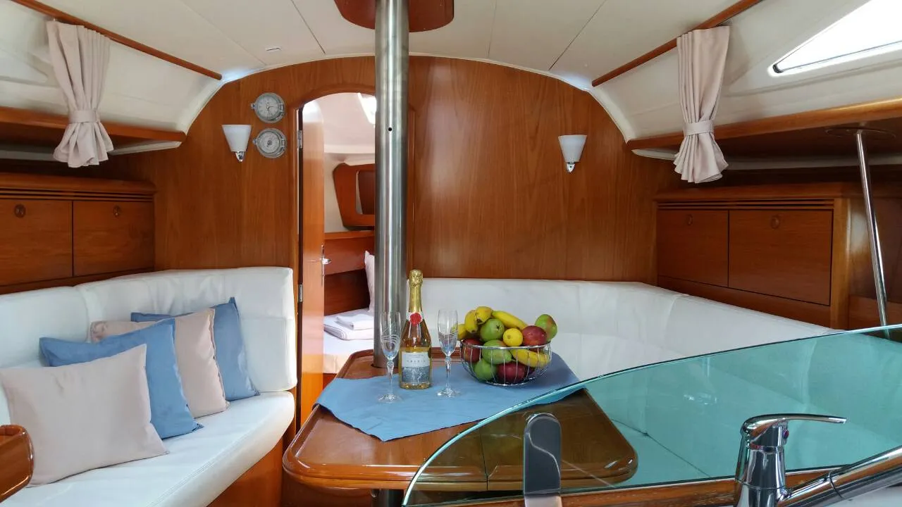 Sun Odyssey 35 KAMA — foto dello yacht n. 5