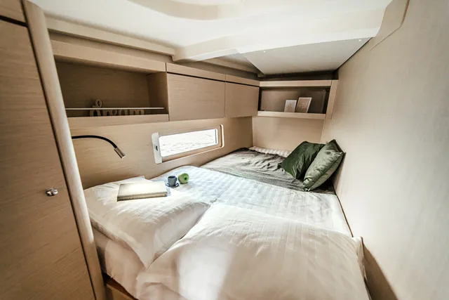 Oceanis 46.1 ZIA — yacht photo 2