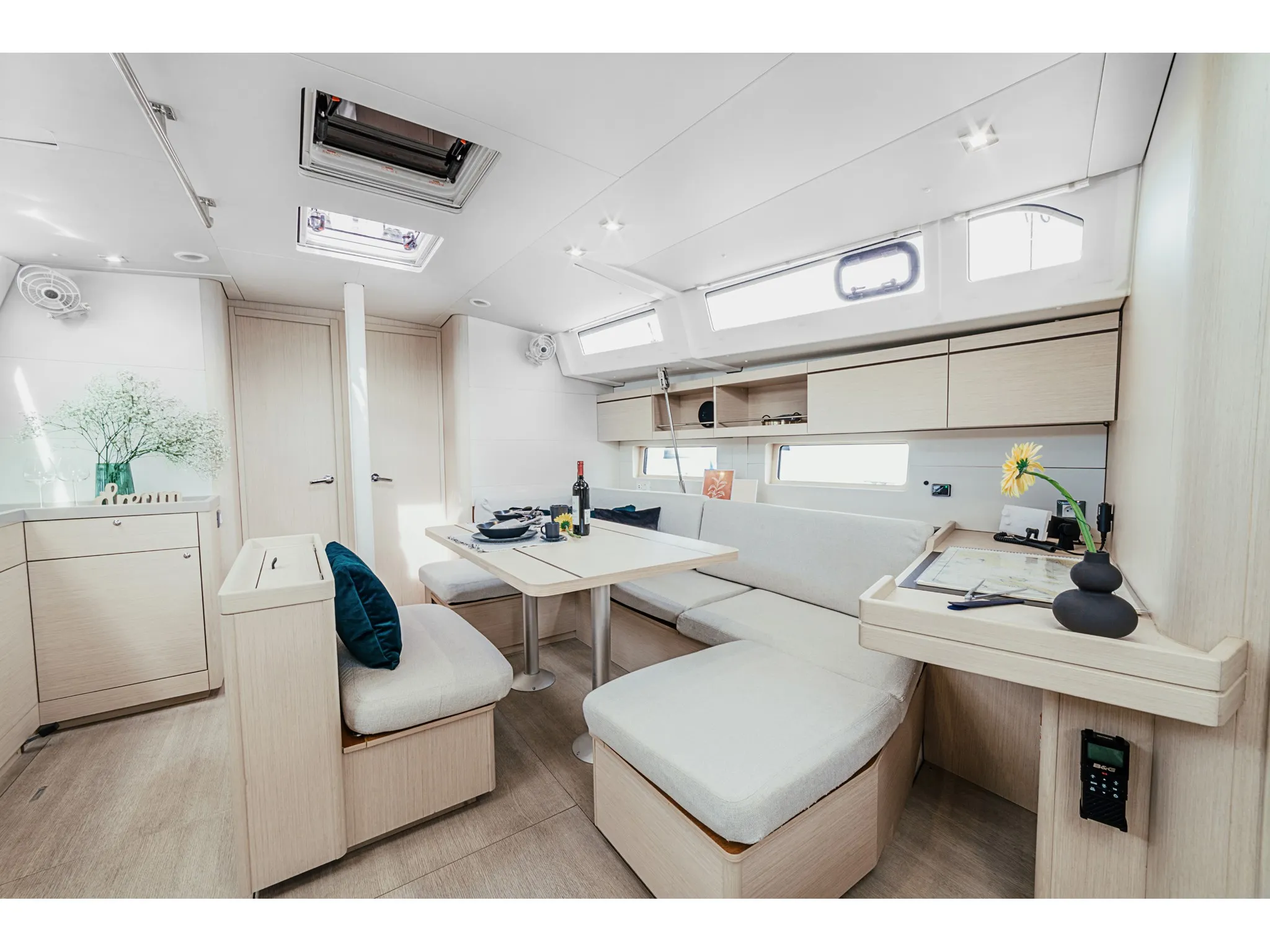 Oceanis 46.1 ZIA — yacht photo 7