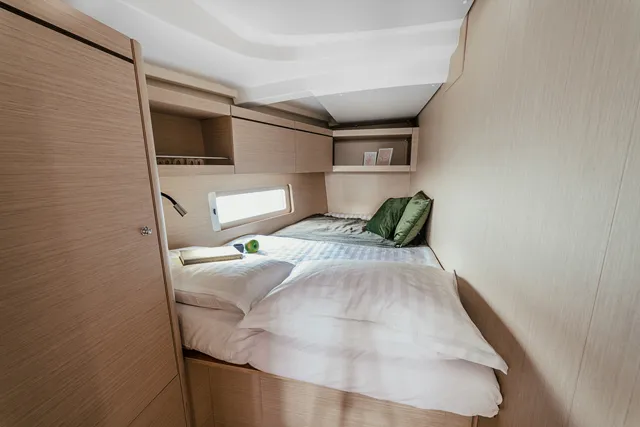 Oceanis 46.1 ZIA — yacht photo 9