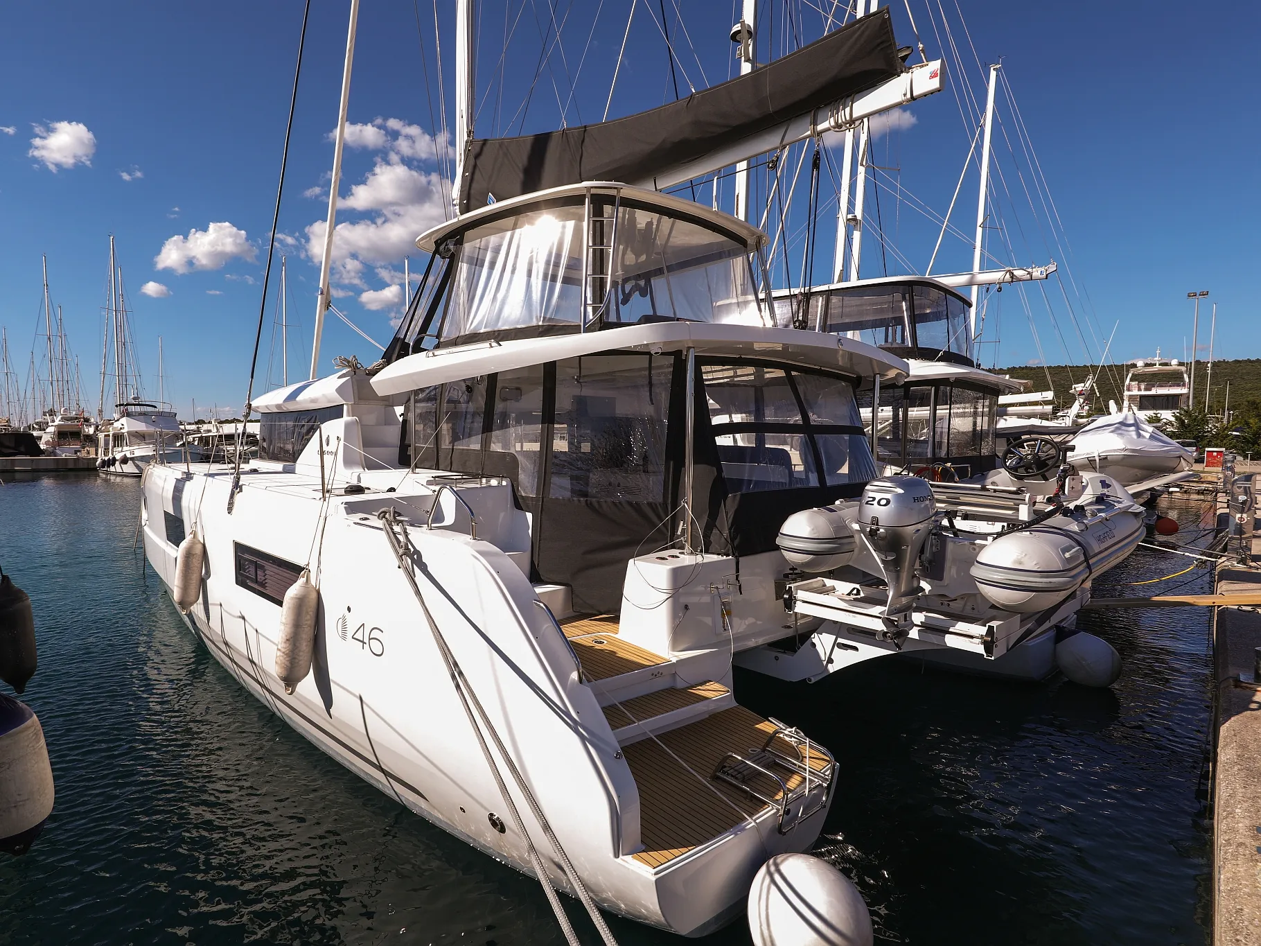 Lagoon 46 NUVOLA — фотография яхты 1
