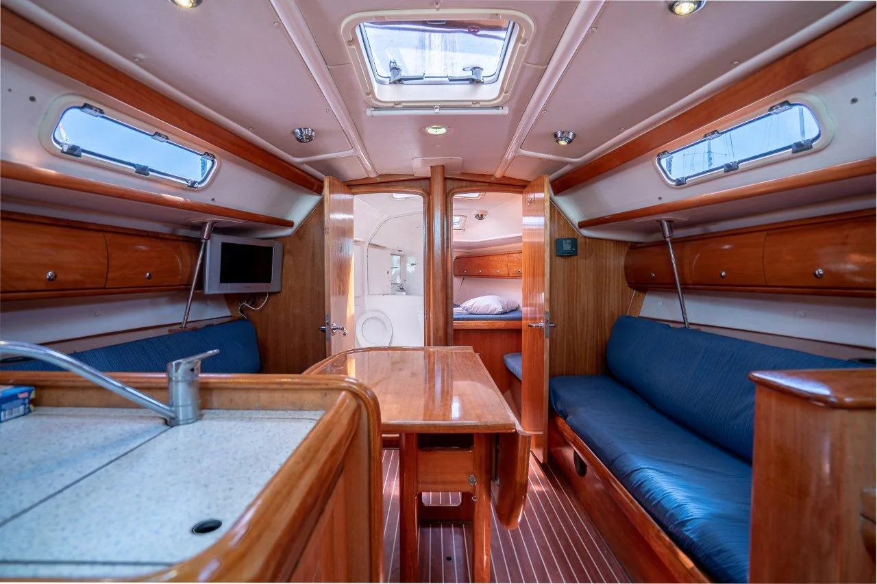 Bavaria 36 Cruiser LADY DI — fotografia jachty 3