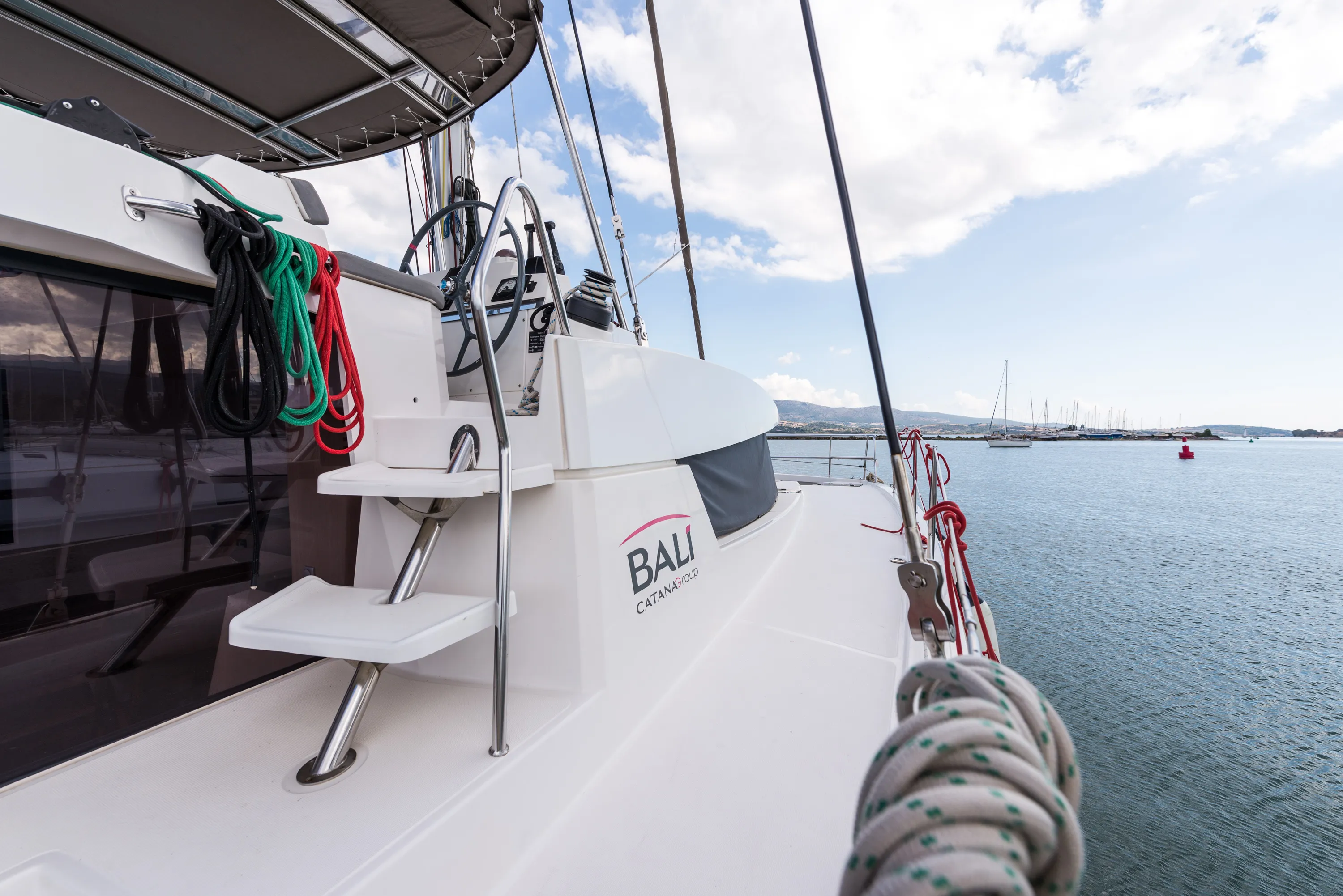 Bali 4.0 Vallejo — yacht photo 2