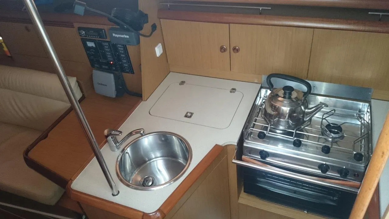 Sun Odyssey 32i REGINA IV — jahtikuva 2