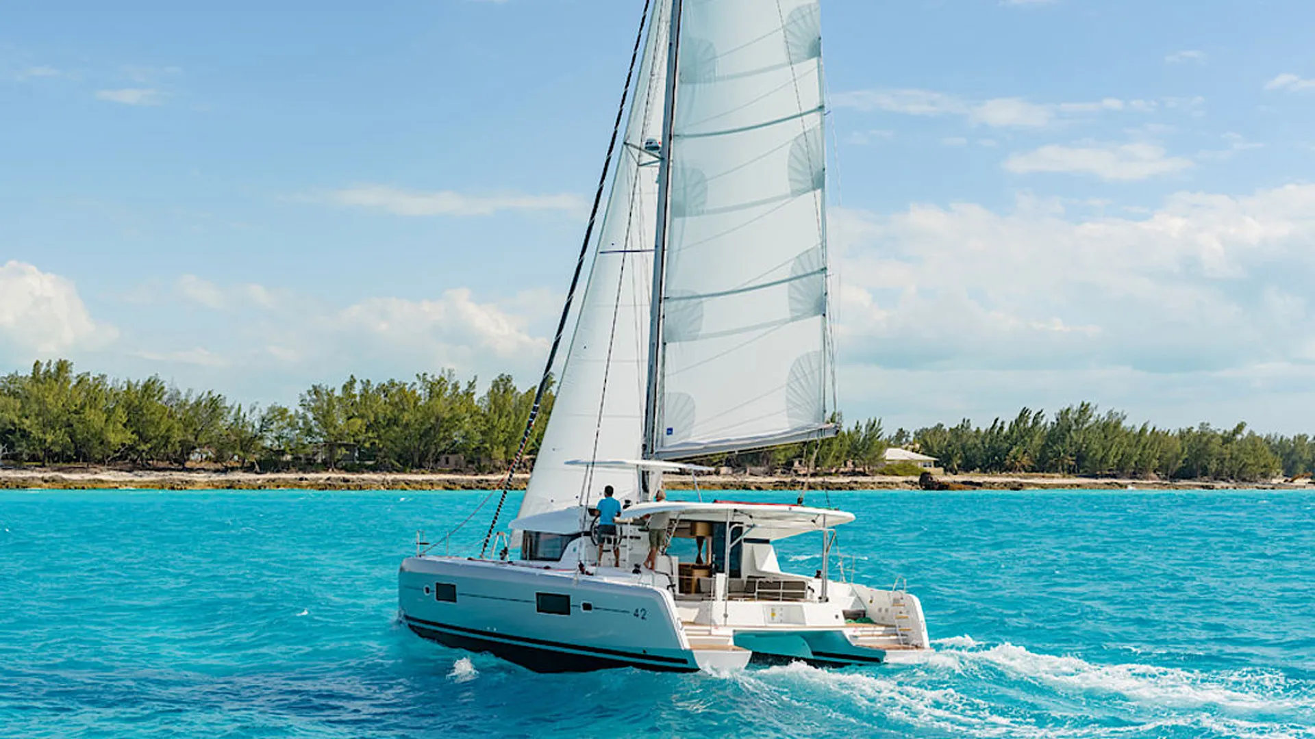 Lagoon 42 Sunshine — yacht photo 2