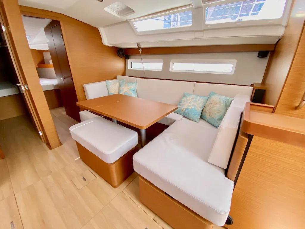 Sun Odyssey 490 PERSIK — yacht photo 11