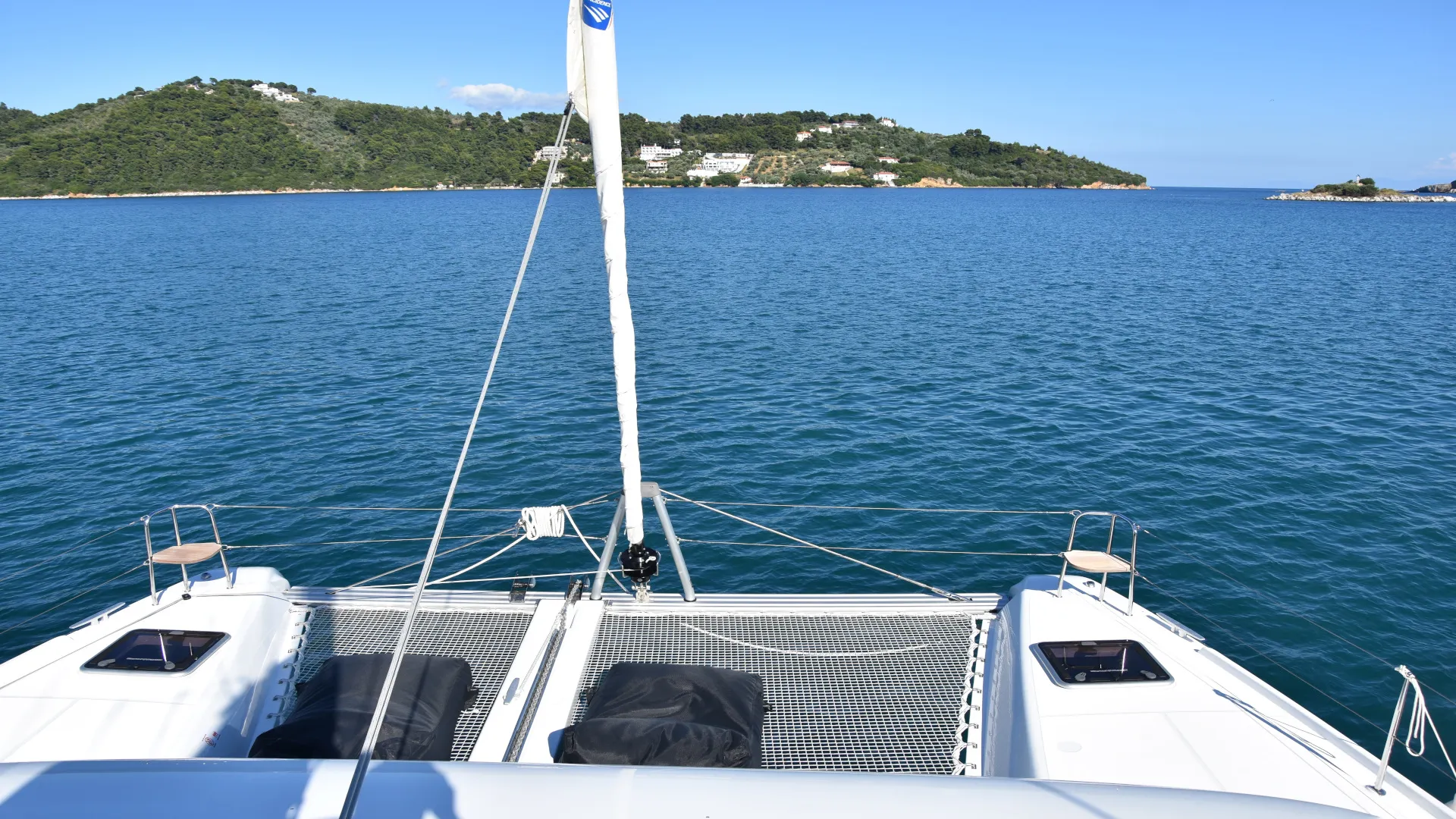 Lagoon 42 ANTEL AC,Gen,W.maker — yacht photo 2
