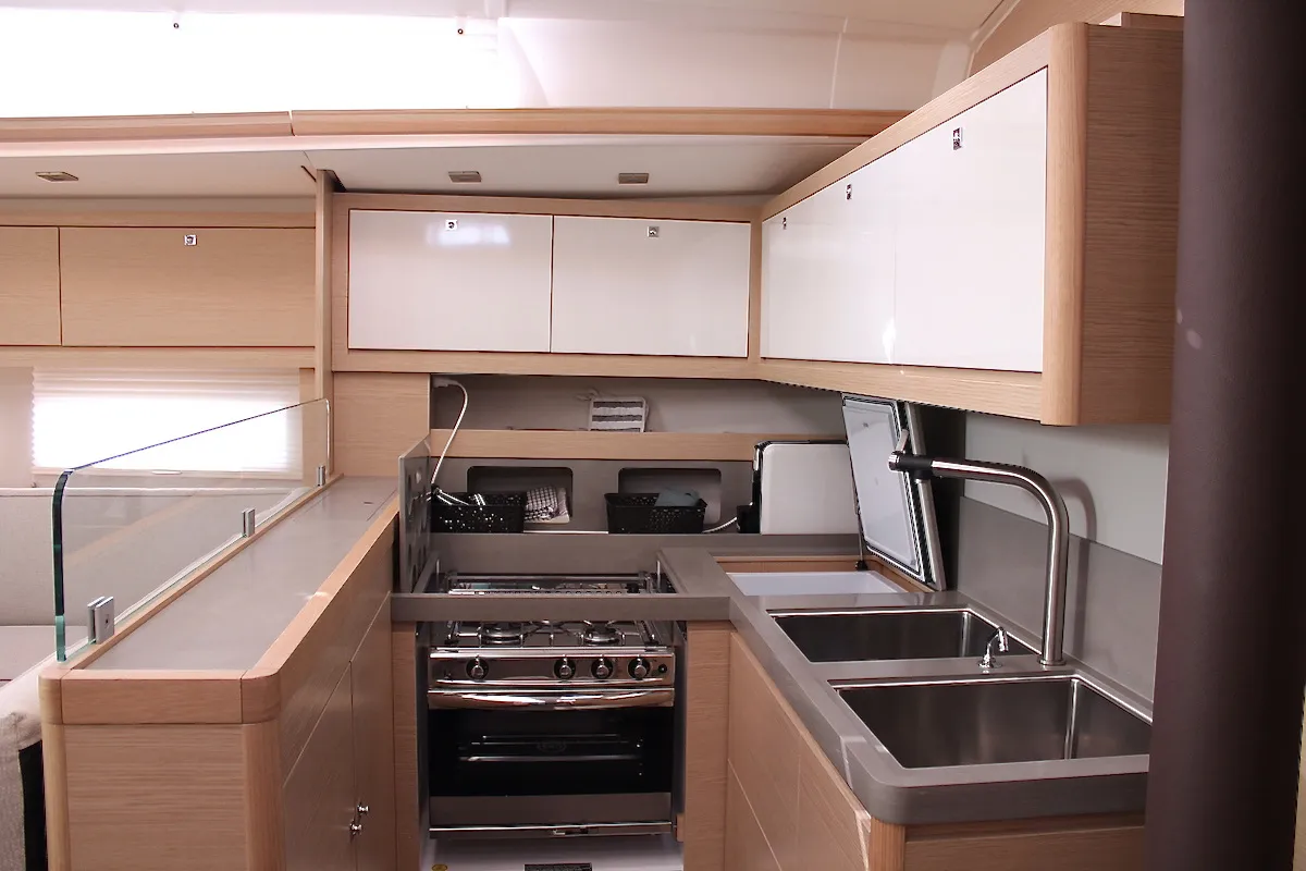Dufour 530 Why Not 18 — yacht photo 4