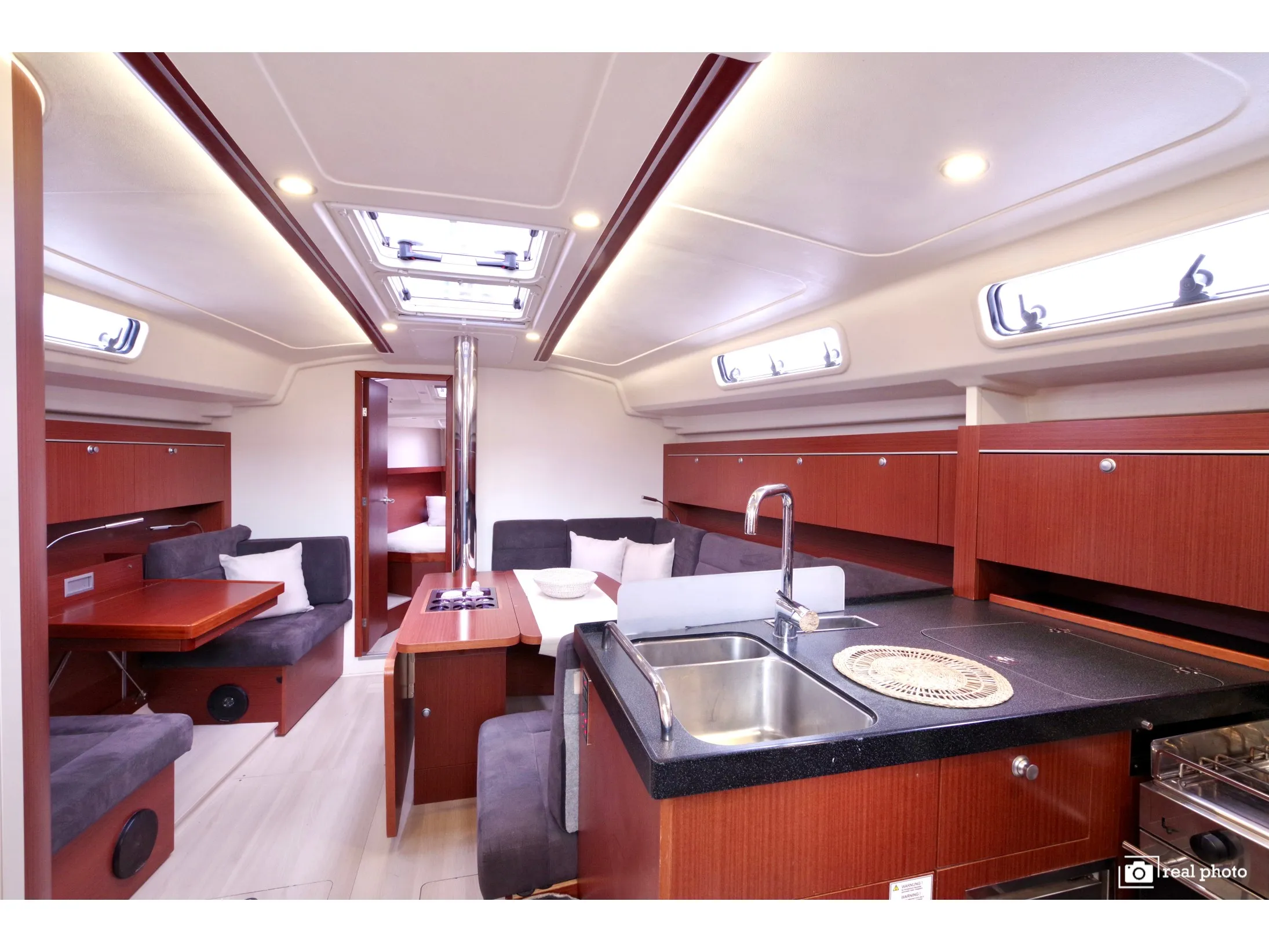 Hanse 415 Talia - Solar Panel — jachtos nuotrauka 2