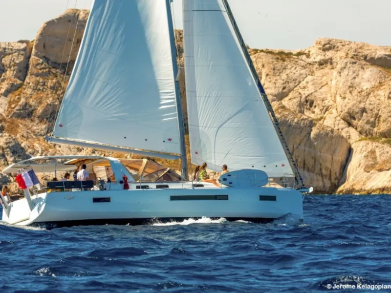 Sun Loft 47 NEW HORIZONS — yacht photo 3
