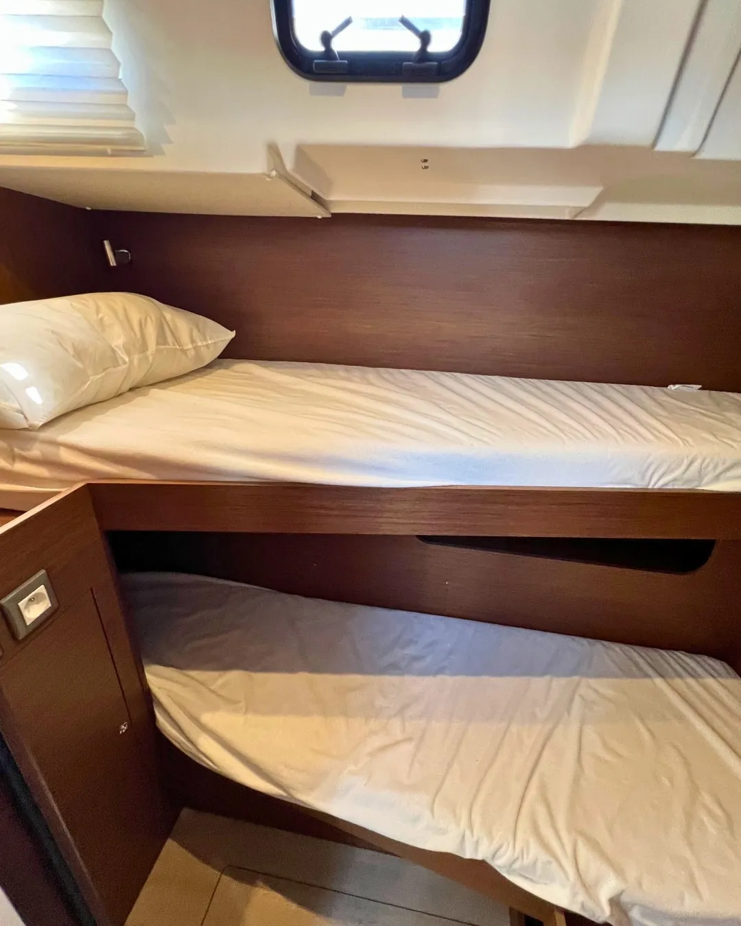 Oceanis 51.1 Le Streghe - Comfort line — фотография яхты 16