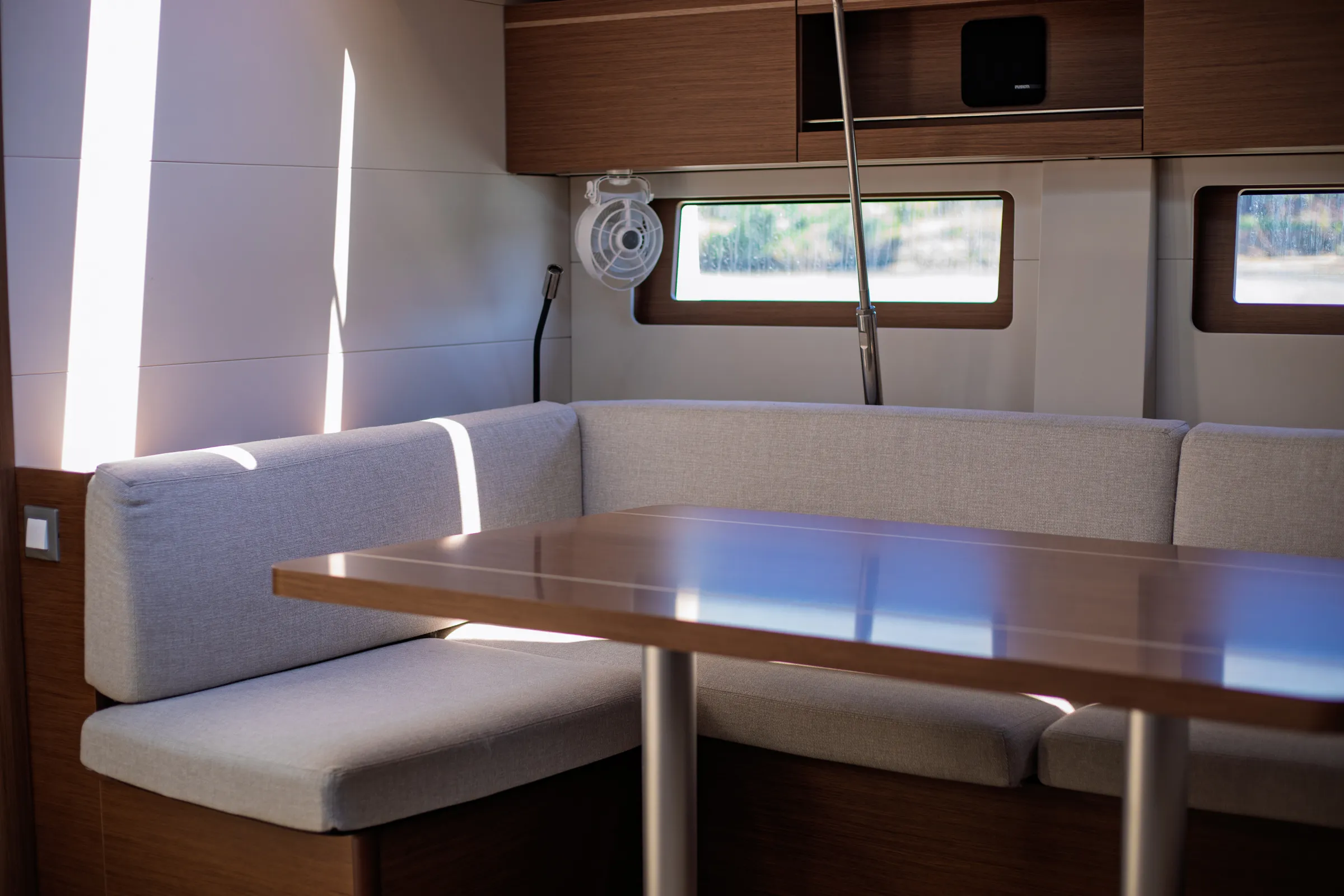 Oceanis 51.1 Le Streghe - Comfort line — фотография яхты 12