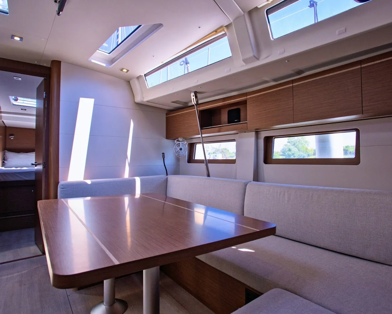 Oceanis 51.1 Le Streghe - Comfort line — фотография яхты 19