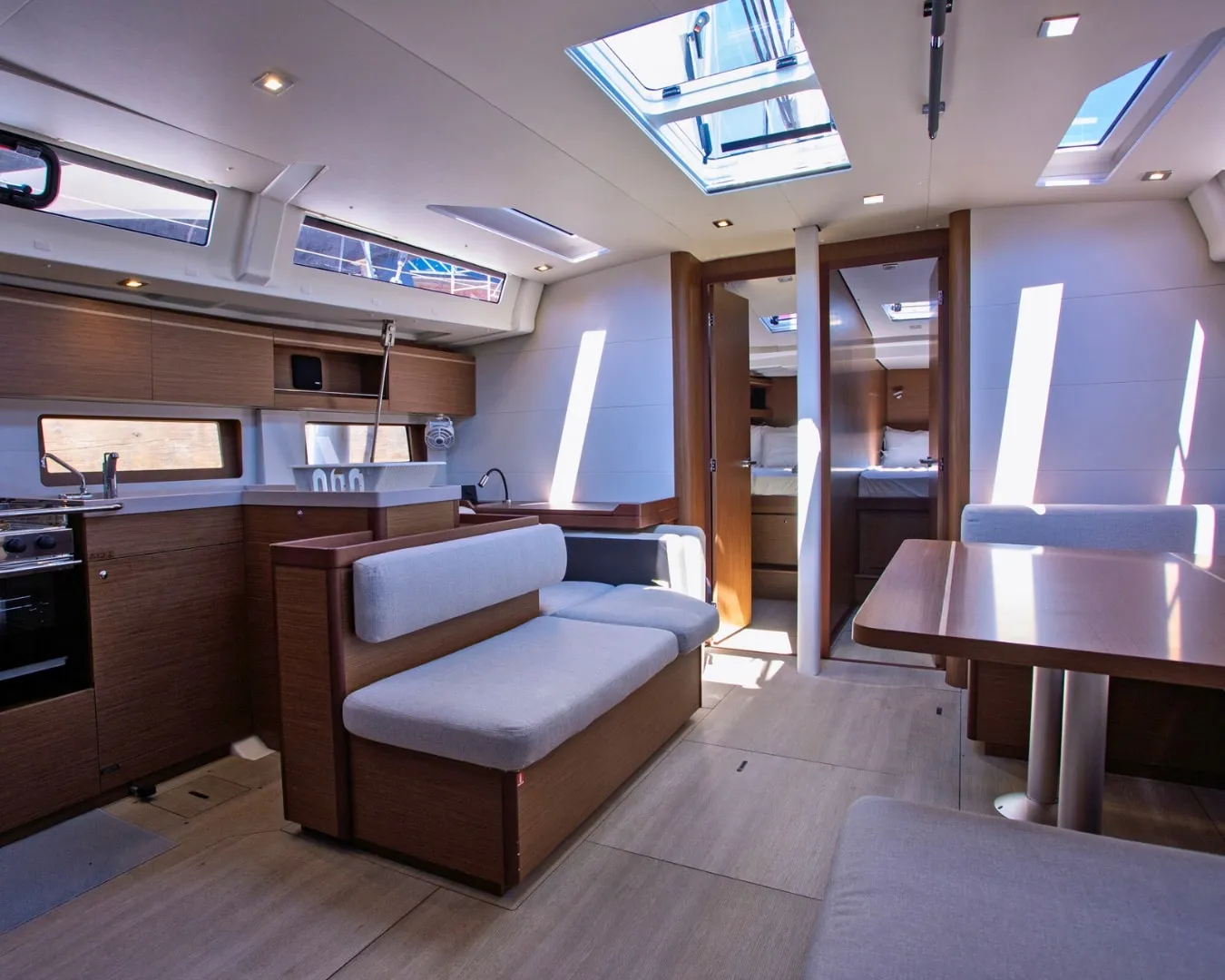 Oceanis 51.1 Le Streghe - Comfort line — фотография яхты 15