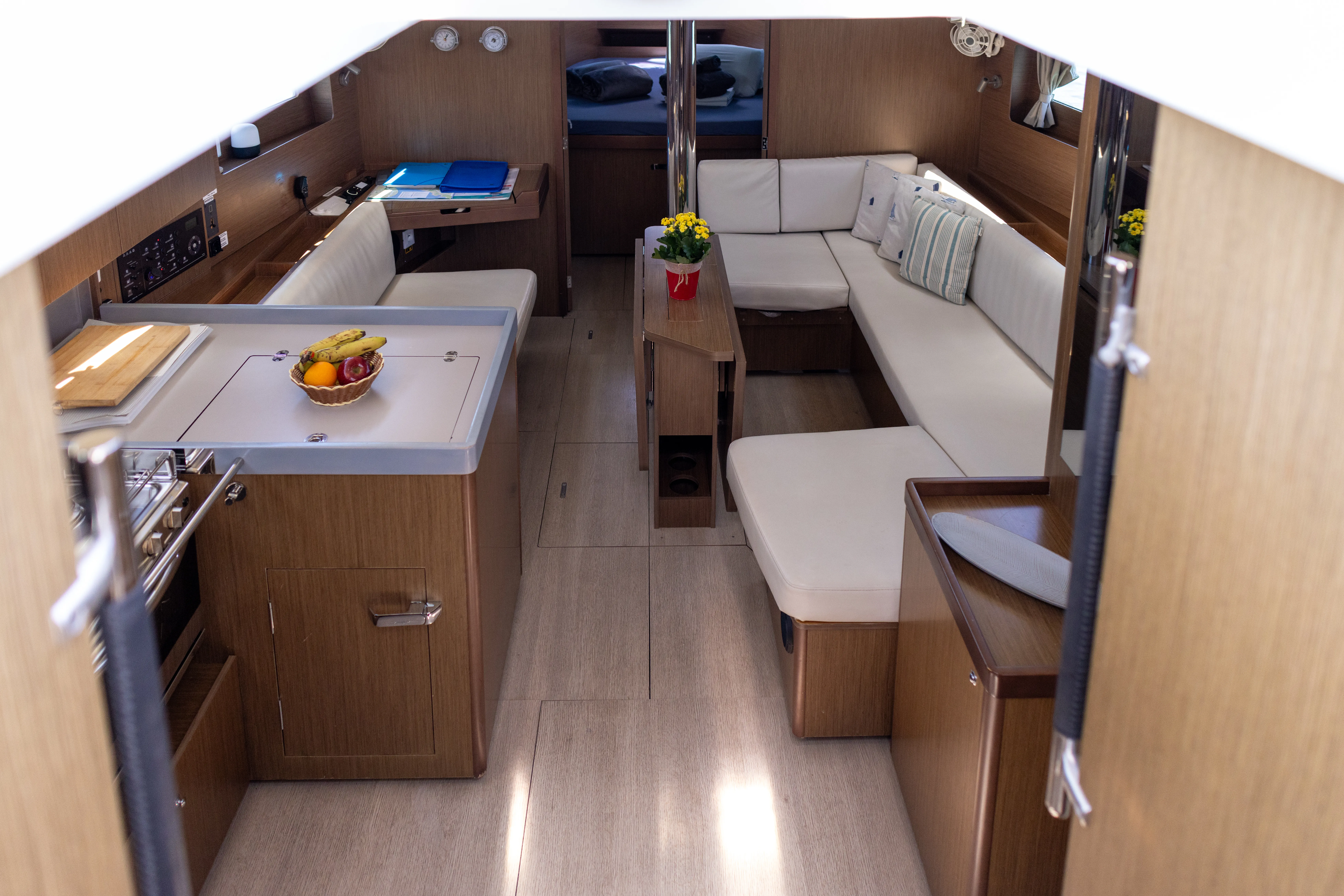 Oceanis 41.1 PASSEPARTOUT — yacht photo 2
