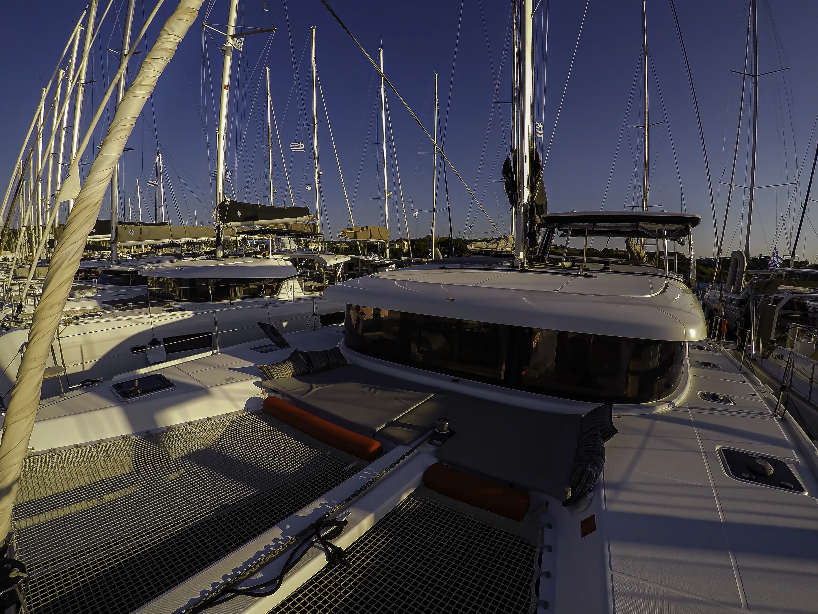 Lagoon 42 Chamotte — фотография яхты 8