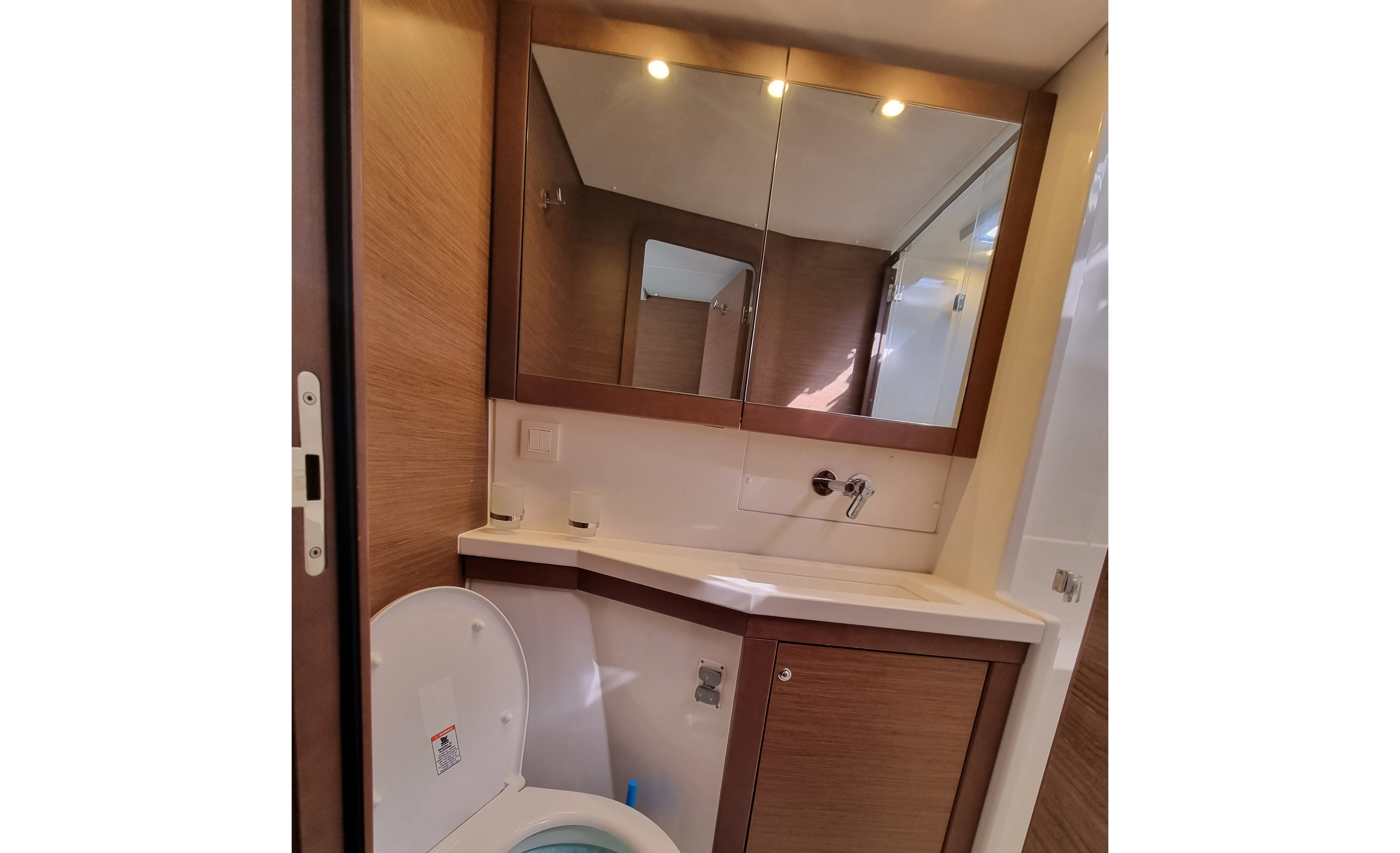 Lagoon 450 Fly Lalouche — фотография яхты 5