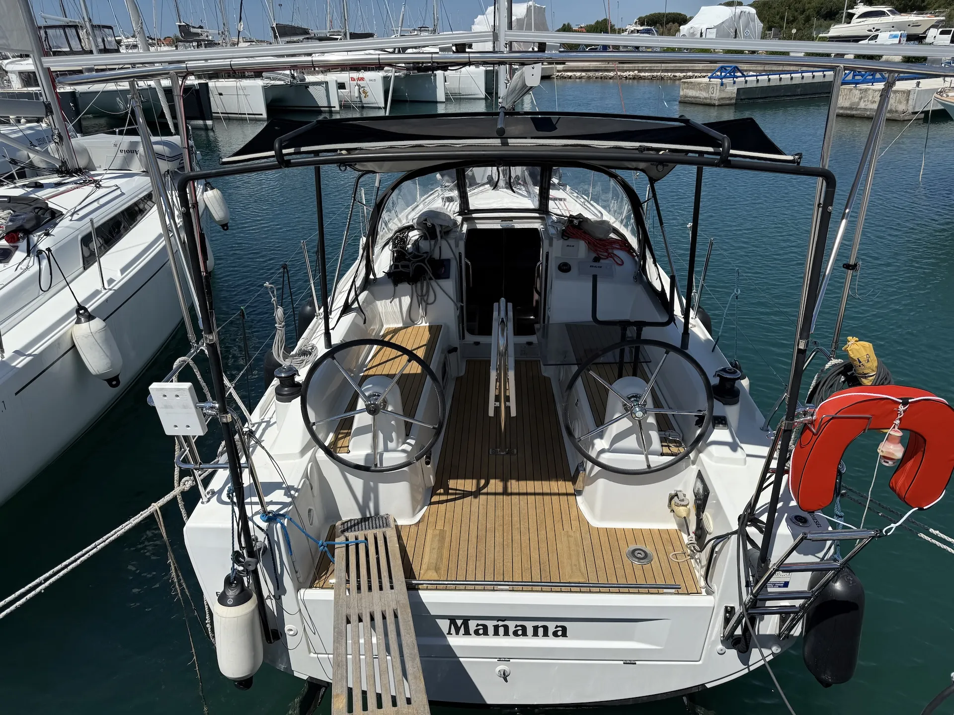 Oceanis 30.1 Mañana — фотография яхты 13