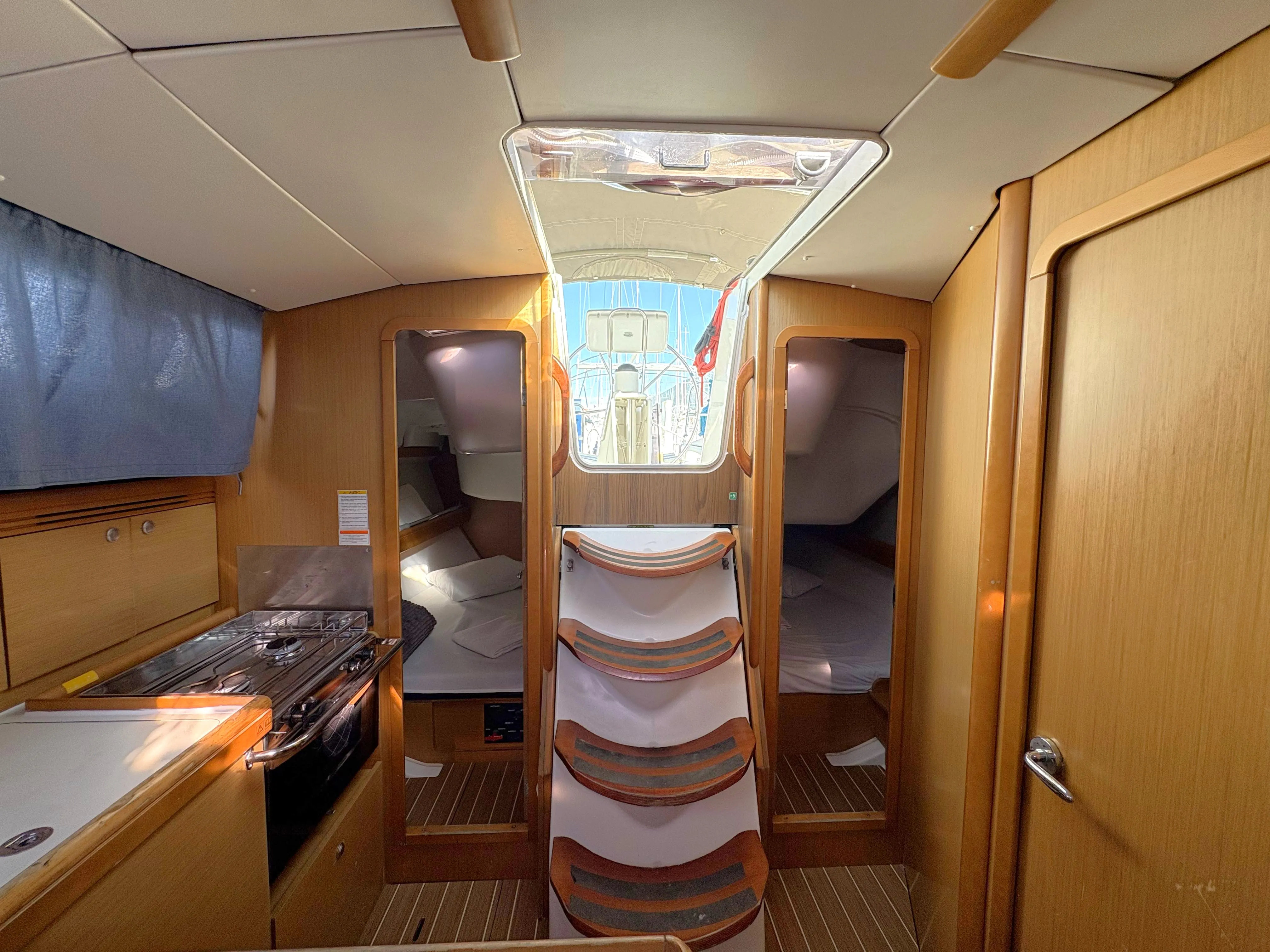 Sun Odyssey 36i Sail Mira — jahtikuva 12