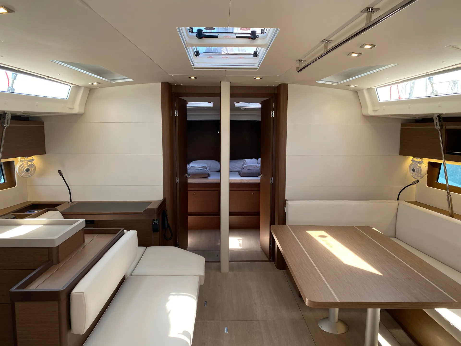Oceanis 51.1 CAPTAIN GEORGE AC.Gen, W.Maker — foto dello yacht n. 2