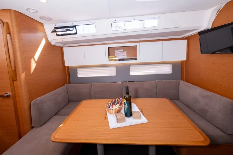 Dufour 41 Grand Large Anita — yacht photo 23