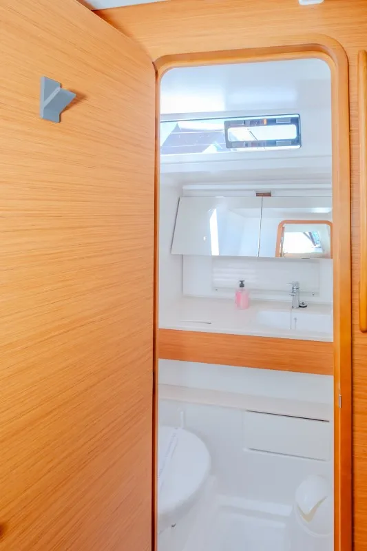 Dufour 41 Grand Large Anita — yacht photo 31