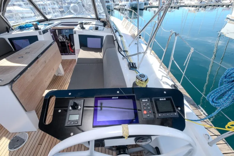 Dufour 41 Grand Large Anita — yacht photo 34