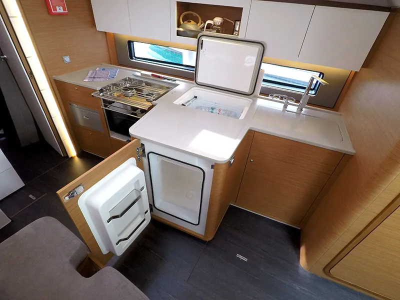 Dufour 41 Grand Large MOMA — yacht photo 14