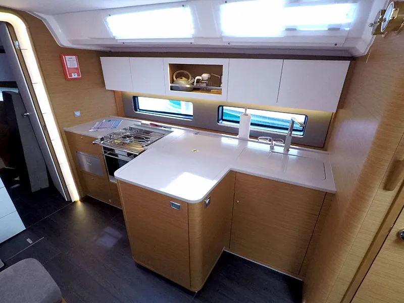 Dufour 41 Grand Large MOMA — yacht photo 25