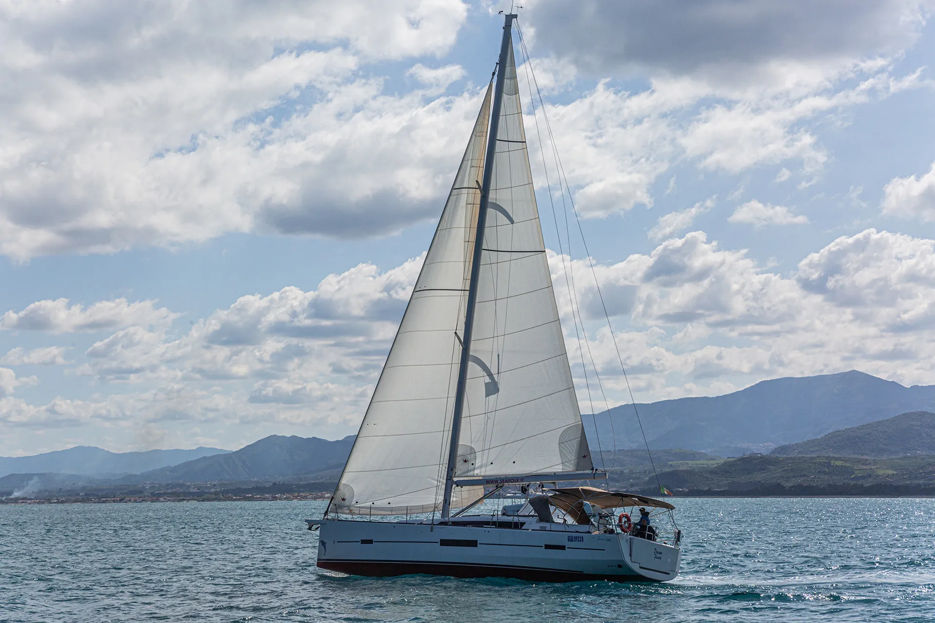 Dufour 520 Grand Large Dream Planet — yacht photo 9