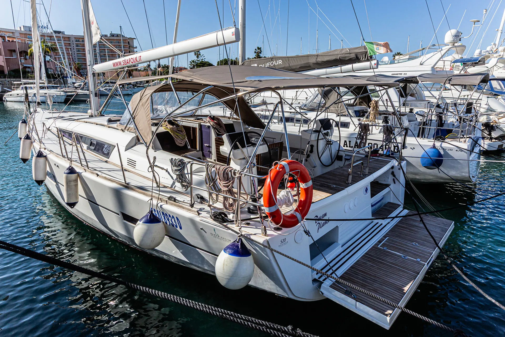 Dufour 520 Grand Large Dream Planet — yacht photo 8