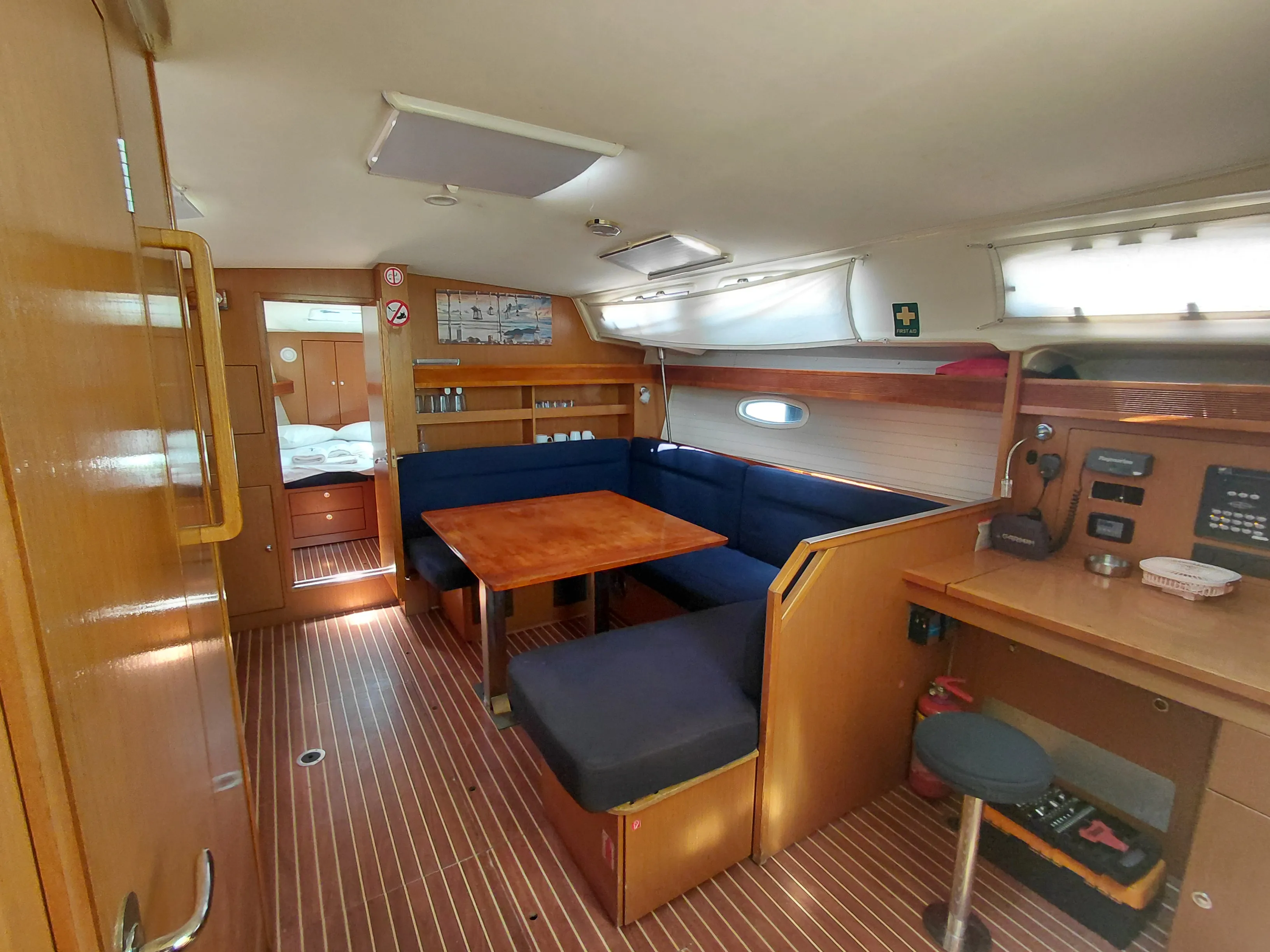 Bavaria 43 Cruiser Beta — jahtikuva 3