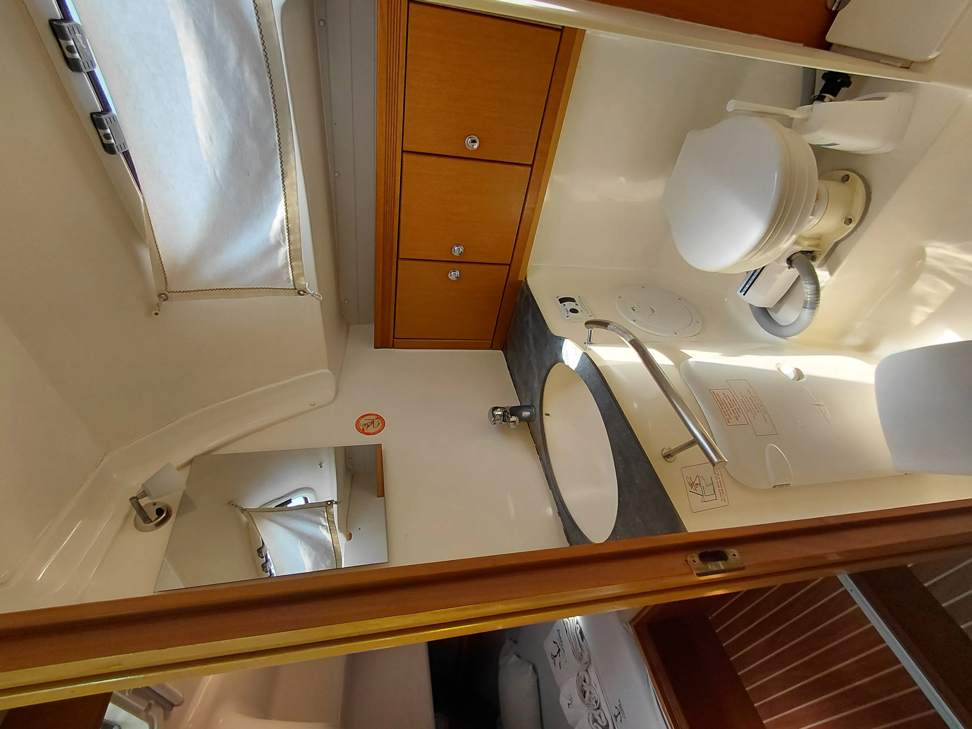 Bavaria 43 Cruiser Beta — jahtikuva 11