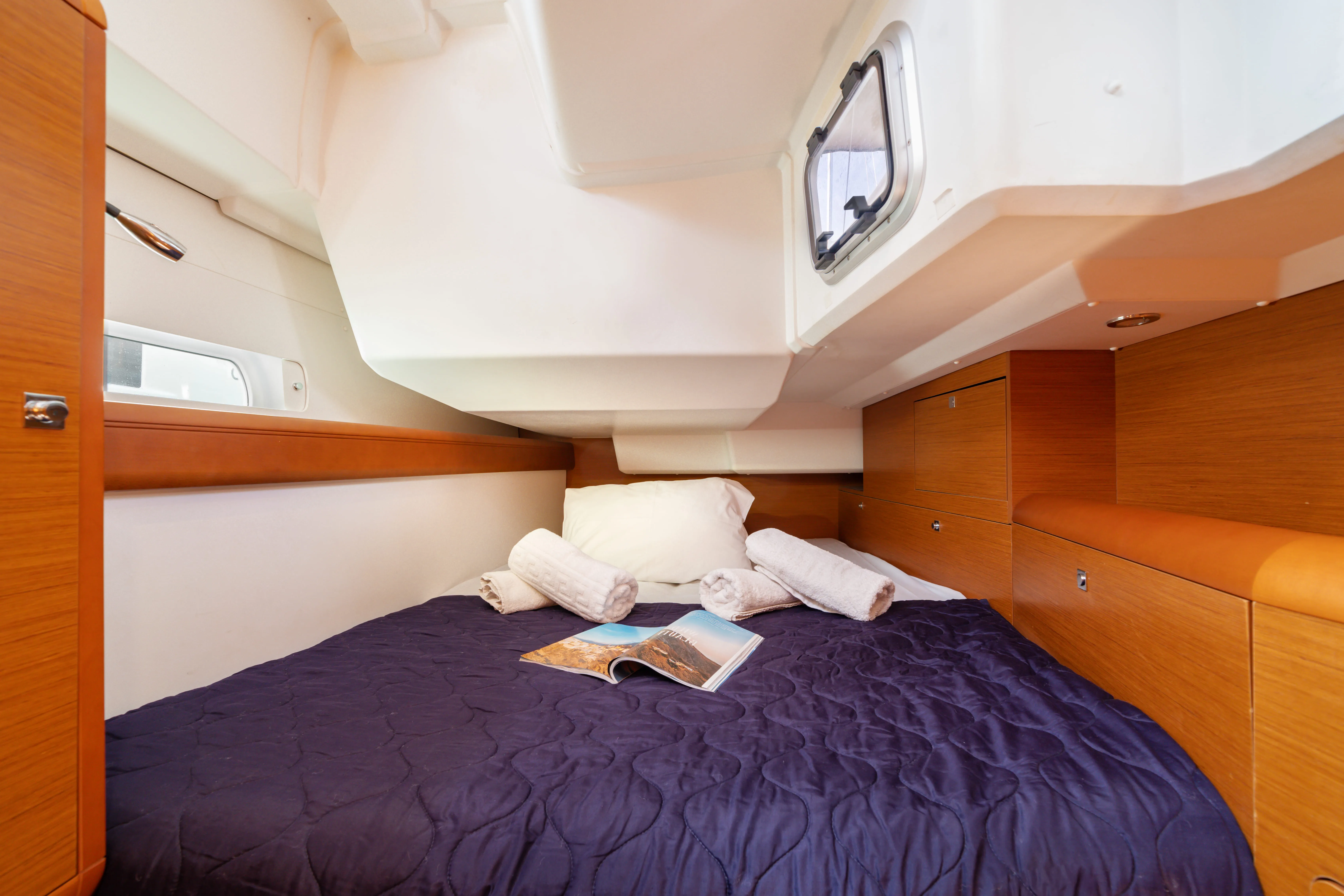 Sun Odyssey 479 SOFIA — jahtikuva 2