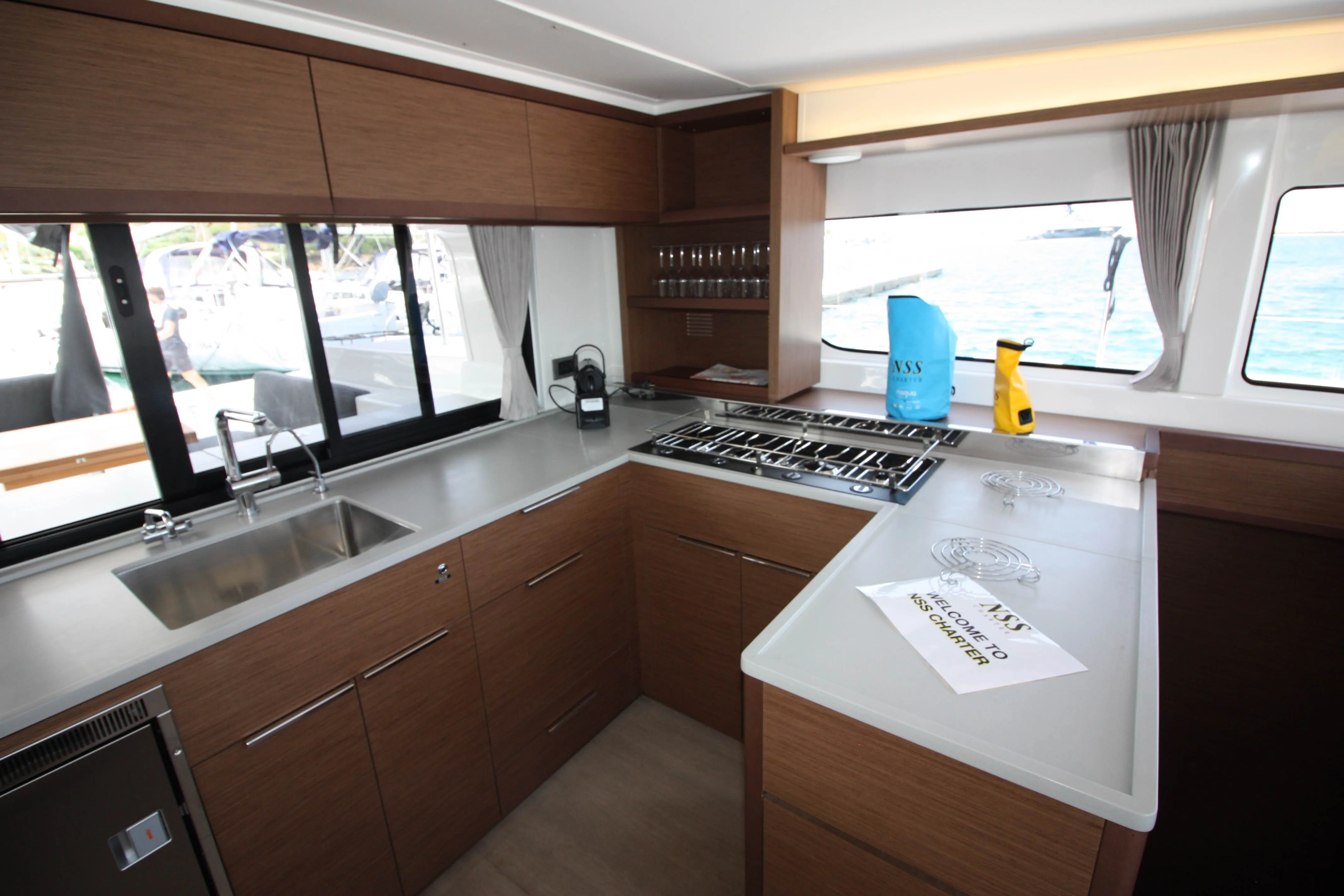 Lagoon 46 Westerlund (GND) — yacht photo 2