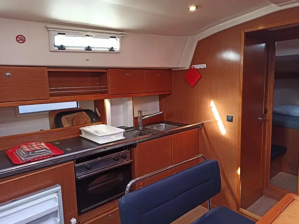 Bavaria Cruiser 45 Saffron — jahtikuva 13
