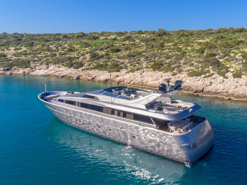 Admiral 101 SUMMER FUN — yacht photo 82