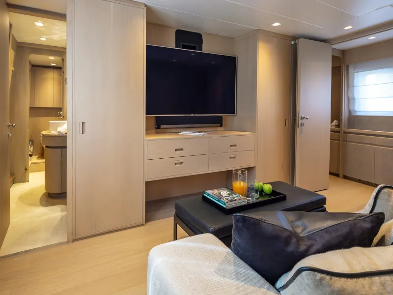 Admiral 101 SUMMER FUN — yacht photo 5